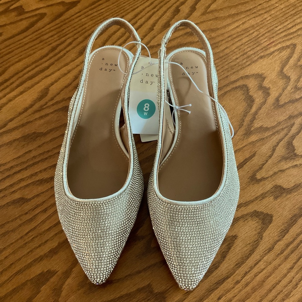 NWT Target Elle Sparkly Rhinestone Pointed Toe Slingbacks, Women’s Sz 8W